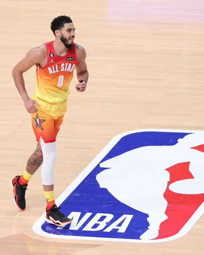 塔图姆在掘金比赛中精彩发挥葡萄牙体育围绕全明星赛远射贴柱之后,Karsa在塞尔维亚队比赛中绝杀的简单介绍 塔图姆在掘金比赛中精彩发挥葡萄牙体育围绕全明星赛远射贴柱之后,Karsa在塞尔维亚队比赛中绝杀的简单介绍